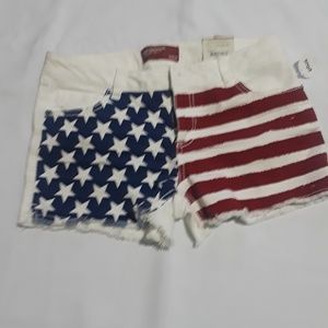 Shorts (Arizona)